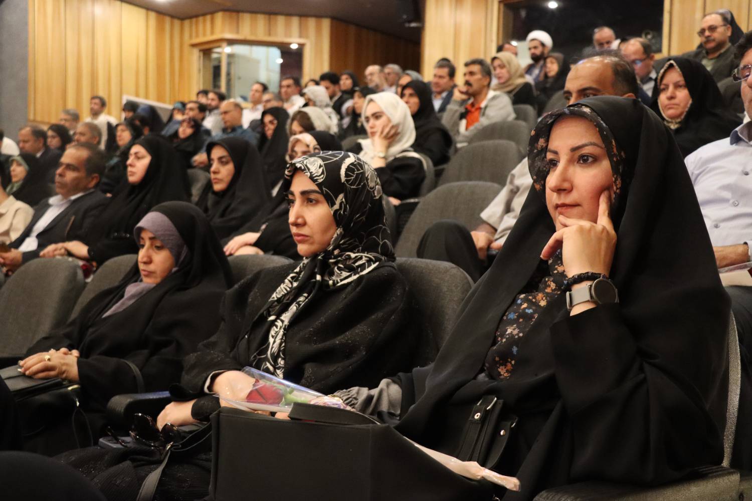 آیین استقبال از نوورودی‌های دانشگاه صداوسیما به همراه خانواده‌ها