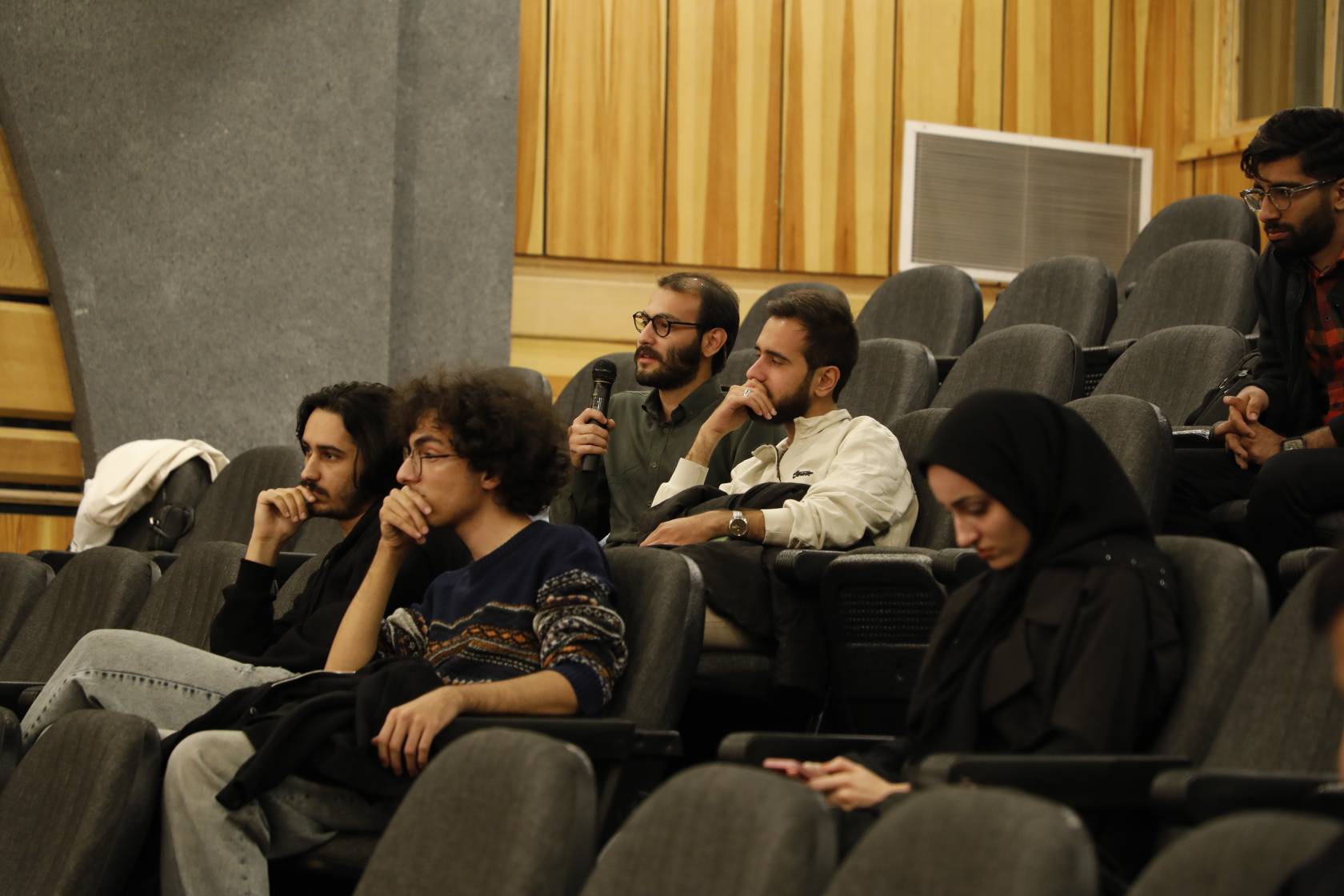 برگزاری روز دوم هفته فیلم «آینه»