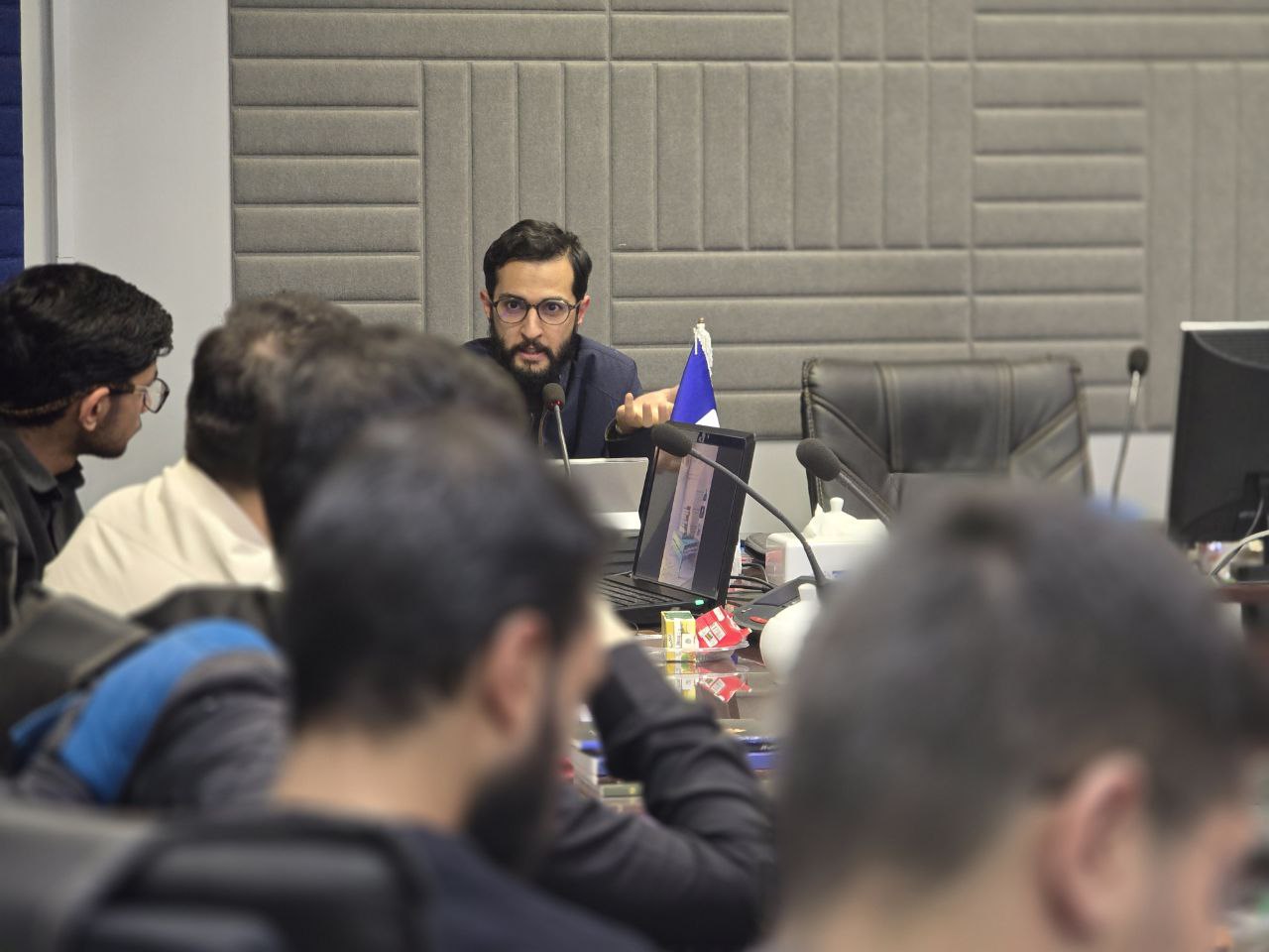 برگزاری نشست «قیام مدام»
