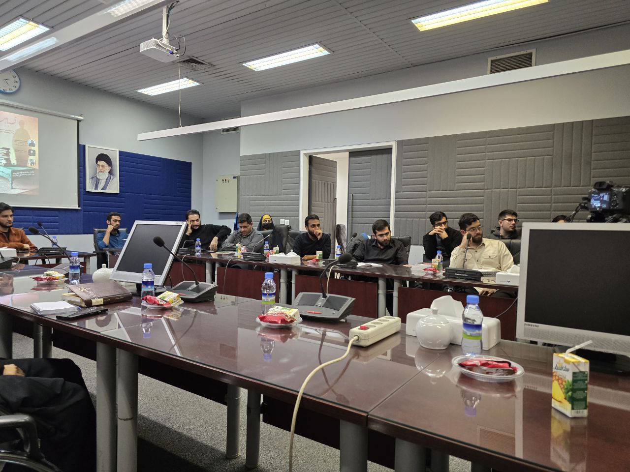 برگزاری نشست «قیام مدام»