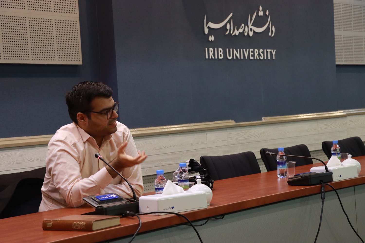 برگزاری نشست «مختصات سینمای اشراقی در مستندهای شهید آوینی»