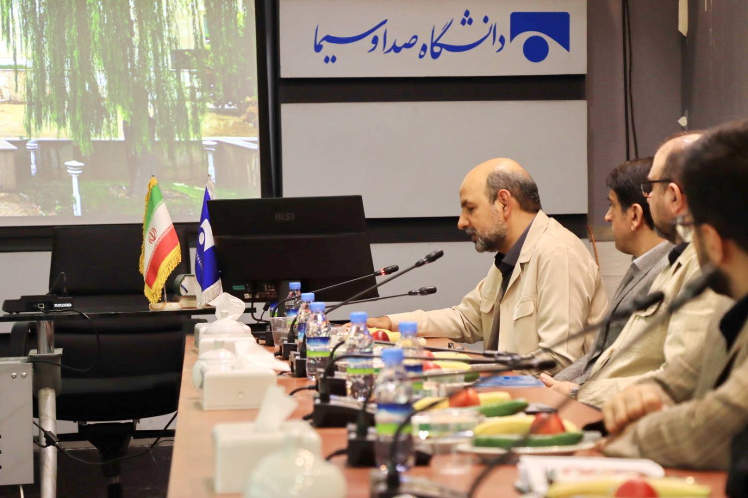 بازدید هیئت رسانه‌ای یمنی از دانشگاه صداوسیما