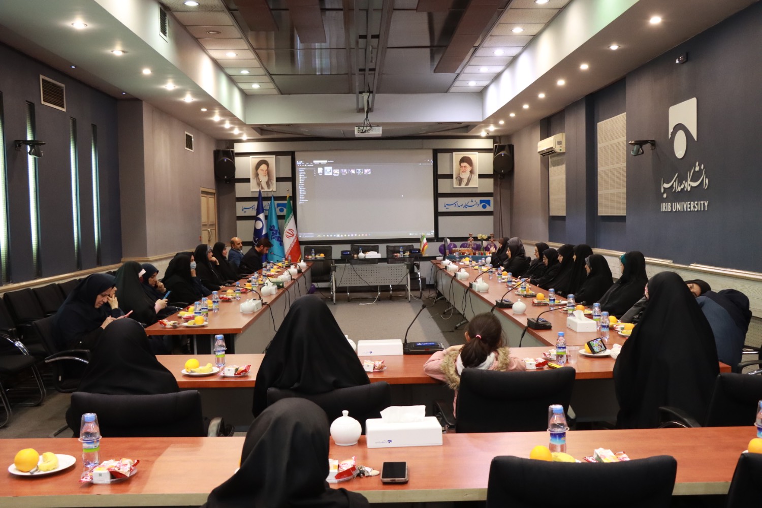 آیین تجلیل از بانوان همکار دانشگاه صداوسیما