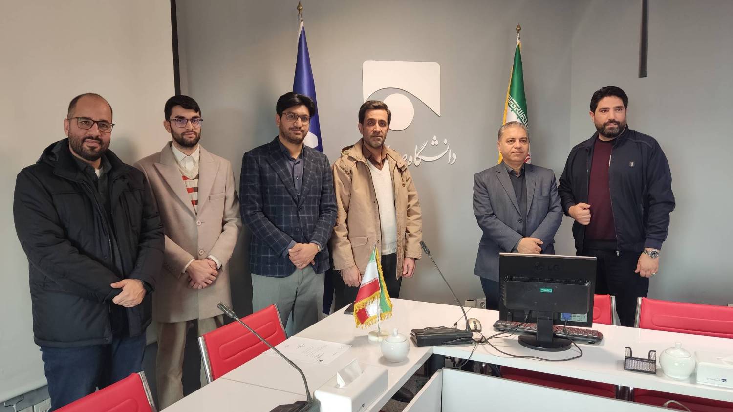جلسه مشترک مرکز رشد دانشگاه صداوسیما و شرکت آب منطقه‌ای تهران برگزار شد