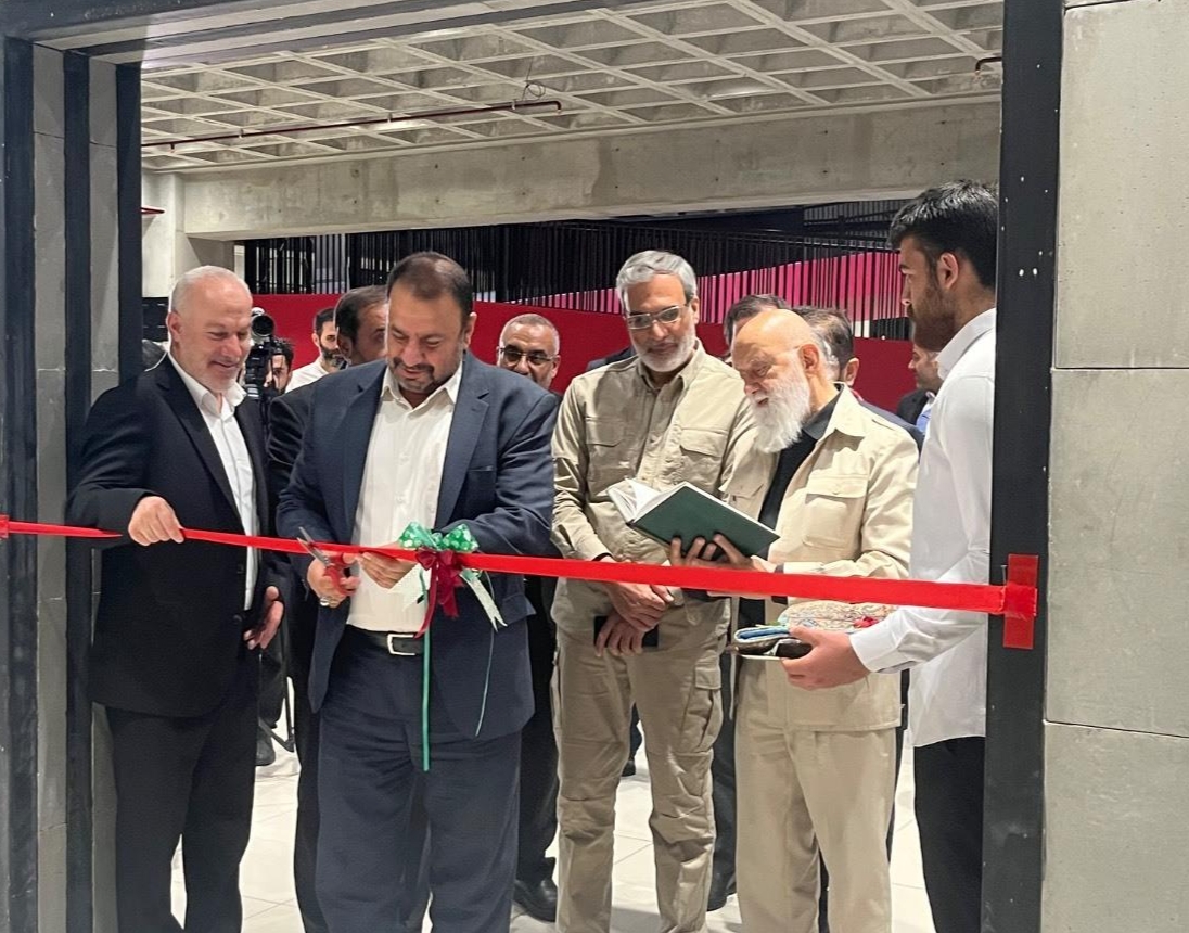 افتتاح نمایشگاه عکس «تهران؛ خط مقدم مقاومت» در بلدیه طهران