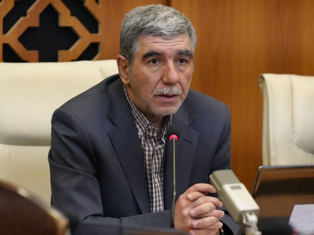 از «حسرت» تا «احساس بی‌ارزشی»؛ تأثیر نمایش زندگی بلاگرها بر مخاطب