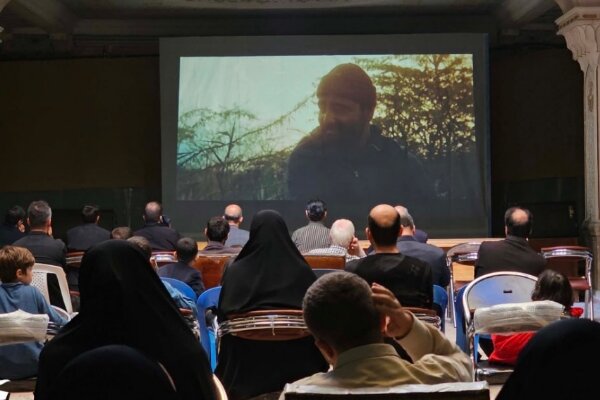 اکران مردمی فیلم سینمایی «مجنون» در مناطق فاقد سینما