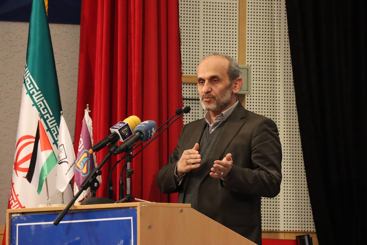 دکتر پیمان جبلی رئیس رسانه ملی:
