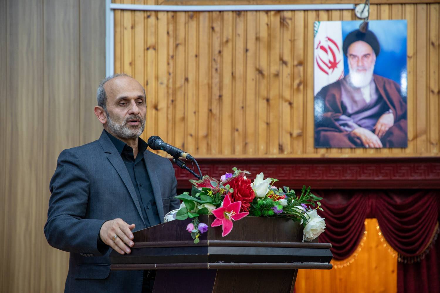 دکتر پیمان جبلی در اردوی تنفس صبح: