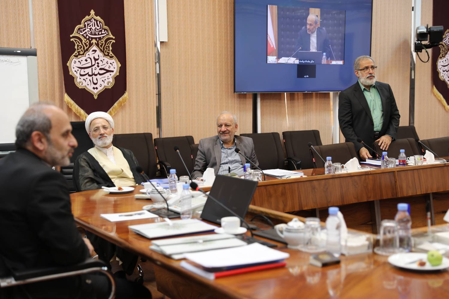 جلسه هیئت امنا با حضور دکتر پیمان جبلی