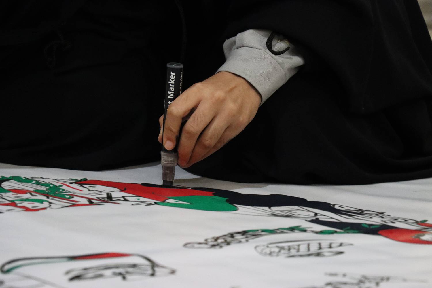رویداد طراحی دیوارنگاه به یاد بانوی گرافیست فلسطینی شهید محاسن الخطیب